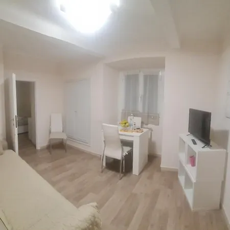 Trilocale Nel Centro Di Sampierdarena Apartman Genova